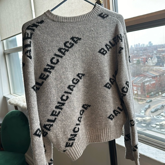 Balenciaga Logo Sweater - Picture 1 of 2